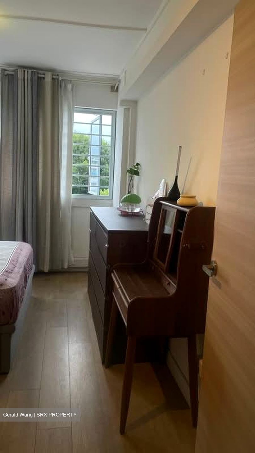 Blk 221 Boon Lay Shopping Centre (Jurong West), HDB 5 Rooms #533502141